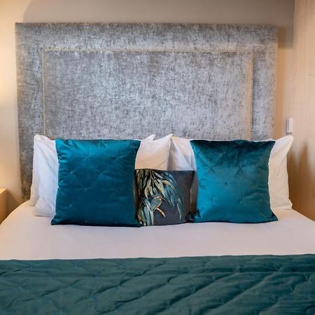 Perfectly Located Central Chester Town House -2Br Exteriör bild