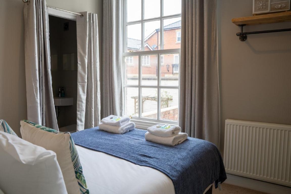 Perfectly Located Central Chester Town House -2Br Exteriör bild